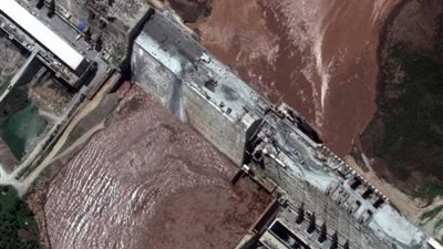 خيانة عظمى ..«رويترز» تنشر صورًا جديدة التقطتها الأقمار الصناعية لسد النهضة: الخزان يمتلئ