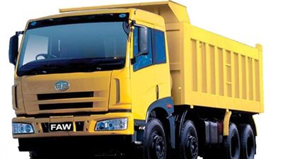 «النقل» تتدخل لحل أزمة عبور الشاحنات المصرية بأوزان زائدة للسودان