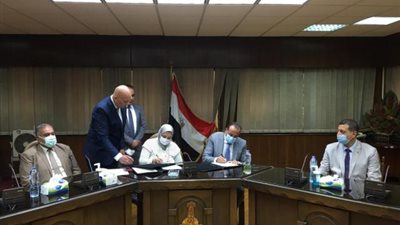 تفاصيل توقيع عقود تنفيذ 3 محطات محولات لتأمين التغذية الكهربائية بسيناء