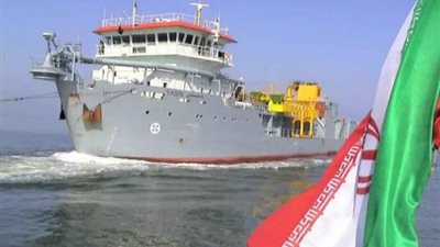 لماذا أرسلت إيران سفينتين حربيتين حول إفريقيا؟