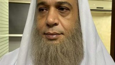 مصطفى درويش بلحية طويلة من كواليس أحدث أعماله الفنية