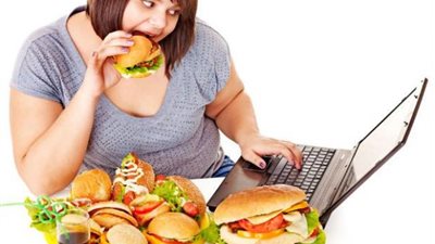 احذري منها.. 10 أطعمة تسبب زيادة الوزن