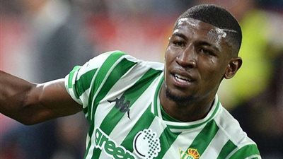 مدافع برشلونة يشعل الصراع بين ميلان وتوتنهام