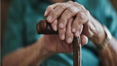 الحكومة توافق على إصدار قانون حقوق المسنين