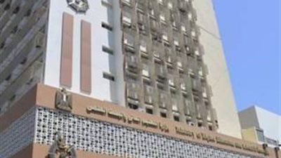 أحد العلماء المصريين المشاركين باللجنة الدولية لكورونا : العالم يثق فى علماء مصر