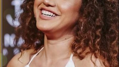 رنا رئيس تفوز بجائزة أفضل ممثلة شابة لعام 2021