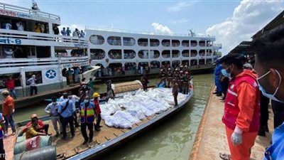 مئات القتلى والمفقودين.. تطورات خطيرة في حادث تصادم عبارتين