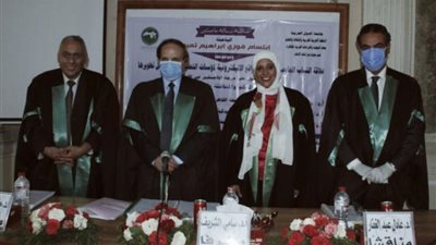 بالصور .. رسالة ماجستير تناقش علاقة الشباب الجامعي بالمواقع الإلكترونية بوزارة التعليم العالي