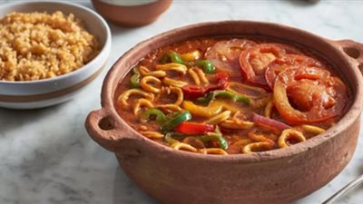 «زي المحلات».. أسهل طريقة لتحضير بامية بالكفتة