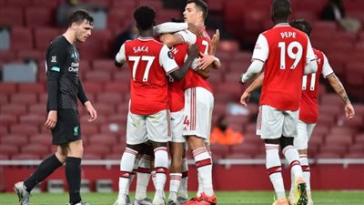 أرسنال يفوز على ليفربول بثنائية بمباراة الأخطاء الكارثية