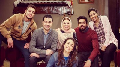 أسرة مسلسل ”قوت القلوب” تعود الديكور الخاص بالعمل