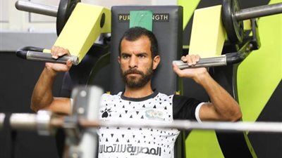 صور| تدريبات بدنية للاعبي المصري البورسعيدي في ”الجيم”