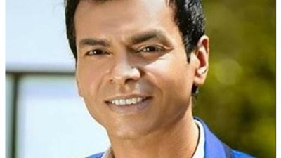 قادر ويعملها.. محمد محي يتصدر الترند.. ويكشف قصه اعتزاله وإضرابه عن الزواج