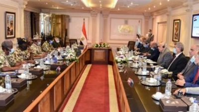 التراس يبحث مع وفد عسكرى نيجيرى تعزيز مجالات التصنيع المشترك