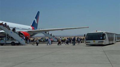 مطار مرسى علم يستقبل أول رحلة طيران سياحية