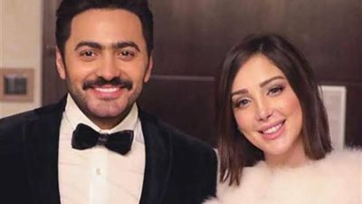 زوجة تامر حسني تمر بأزمة كبيرة وتطلب من جمهورها الدعاء.. اعرف الحكاية