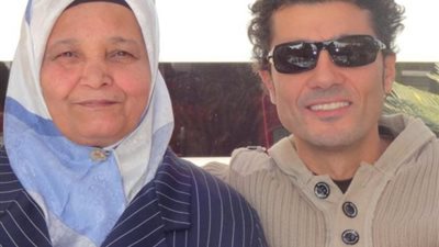 خالد النبوى يحيى الذكرى الثالثة لوفاة والدته بكلمات مؤثرة