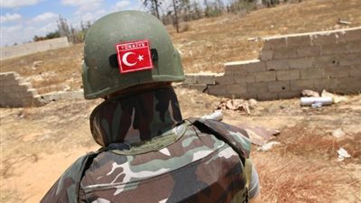 عاجل..تحركات نشطة على محيط سرت وهبوط طائرة شحن تركية في قاعدة الوطية