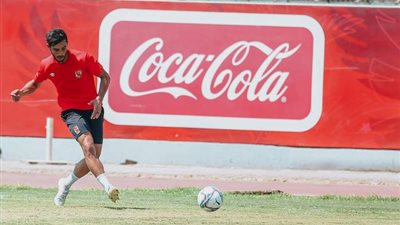 حمدي فتحي يشارك مع الأهلي في ودية سموحة