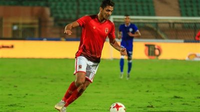 الأهلي يحدد سعر رحيل محمد شريف