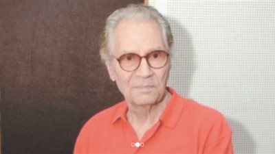 بعد تعرضه لوعكة صحية.. حكايات لا تعرفها عن سناء شافع ”فيلسوف الفن” الذي تزوج 9 مرات