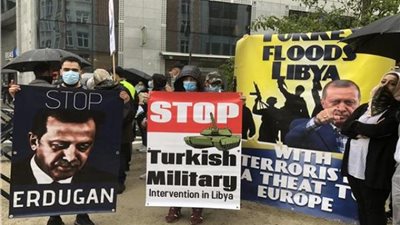 بالصور.. وقفة احتجاجية في بروكسل للتنديد بالتدخل التركي في ليبيا