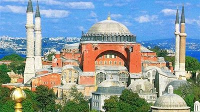 سرى وخطير.. تفاصيل صلاة الجمعة الأولى بـ «آيا صوفيا» بعد تحويله إلى مسجد