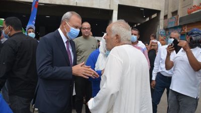 محافظ القليوبية يشهد إطلاق حملة ” معا نطمئن .. سجل الآن ”