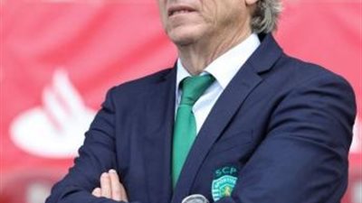 بنفيكا تعيد البرتغالي خيسوس مديرا فنيا للفريق