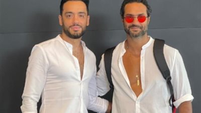 رامى جمال يثير قلق جمهوره على الحالة الصحية لـ كريم فهمى: حالته حرجة ادعوا له