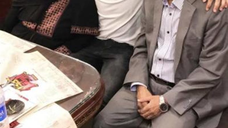 كهربا ووالدته