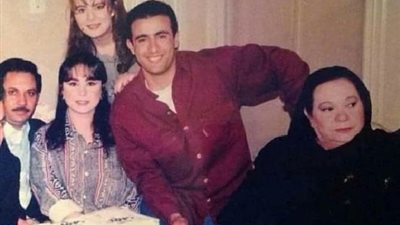 ”من صندوق الذكريات”.. رانيا ياسين برفقة أحمد السقا من كواليس ”مع مرتبة الشرف”