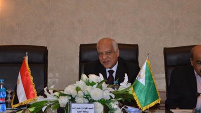 بالصور.. حفل تكريم أوائل الثانوية العامة والأزهرية والدبلومات الفنية بالجيزة