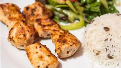 كيف تحضرين الدجاج بالقرفة والكمون؟.. إليك الخطوات