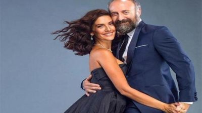 نجم «حريم السلطان» وزوجته يوقعان إتفاقية مشتركة.. اعرف السبب