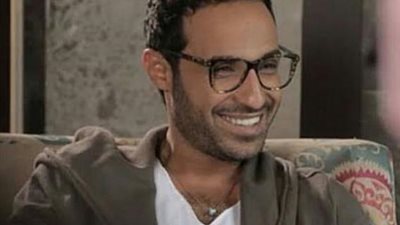 بالصورة.. أحمد فهمي يطمئن جمهوره بعد إصابته بشرخ في الركبة