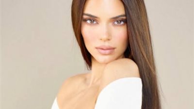 كم يبلغ عدد العمليات التجميلية التي خضعت لها كيندال جينر؟