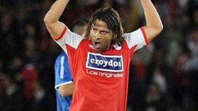 لقبوه بالوحش و حصل علي 46 كارت أحمر .. حكاية ”أقذر” لاعب في تاريخ كرة القدم