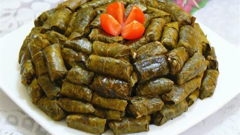 ورق العنب بالتمر