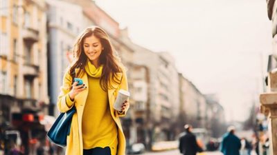 عادات خاطئة تحرمك من السعادة.. تعرف عليها