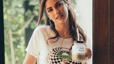 بإطلالة كاچوال.. درة تخضع لجلسة تصويرية جديدة