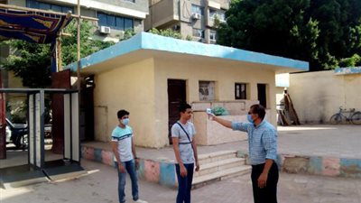 بالصور.. توافد الطلاب اليوم لامتحانات الثانوية العامة