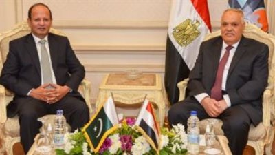 التراس يبحث مع سفير باكستان تعزيز الشراكة الاقتصادية بين القاهرة وإسلام آباد