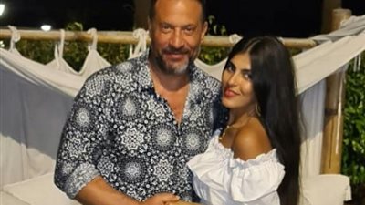 ”أجمل وأرق وأجدع زوجة”.. ماجد المصري يحتفل بعيد زواجه