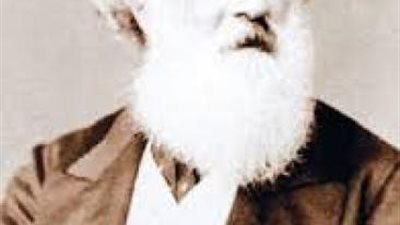 شاهد .. كيف تأثر رسام انجليزي بـ”الرقية الشرعية” في القاهرة ؟