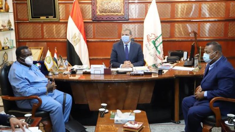لقاء وزير القوى العاملة