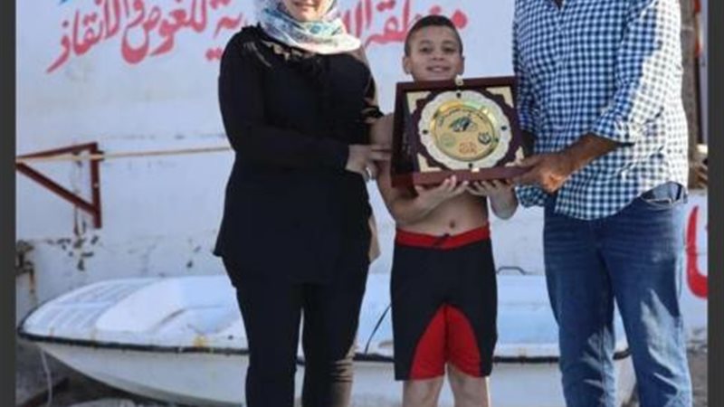 أسرة الشهيد منسي