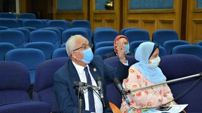 «التعليم» تقرر تعديل نموذج إجابة امتحان التفاضل للثانوية العامة