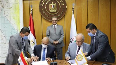 توقيع اتفاقية تعاون مع ”سيسكو” لتنمية مهارات 10 آلاف خريج  بالمهارات الرقمية وتصميم شبكات الكمبيوتر.. إليك التفاصيل