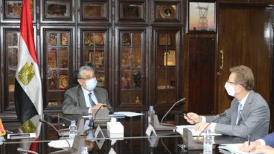كواليس لقاء وزير الكهرباء والسفير الجديد لألمانيا بالقاهرة لبحث سبل التعاون